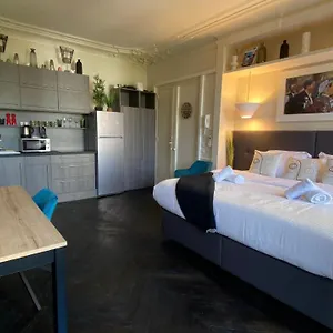 Bretagne 4 Places Apartment Paris