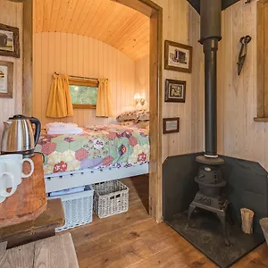 Craven Shepherd Huts Lodge Appletreewick